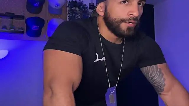 SamDornan51 online show from April 12, 2026, 2:26 am