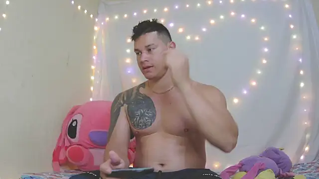 Eternalfuego online show from March 1, 2026, 12:43 am