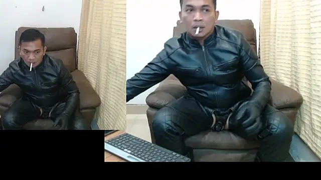 Leatherbdsm81 online show from July 27, 2026, 3:41 pm