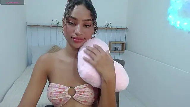 Mona Mistic online show from February 13, 2026, 8:20 pm