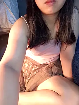 Slutty 18 online show from March 10, 2026, 9:19 pm