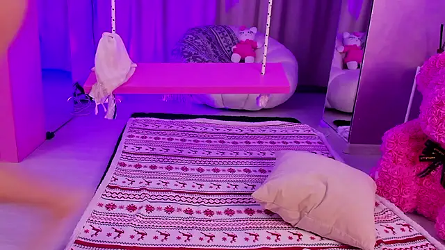 EllaBubbles online show from March 5, 2026, 10:45 am