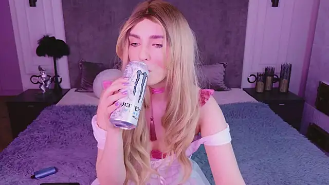 mmm  yes online show from April 3, 2026, 2:12 pm