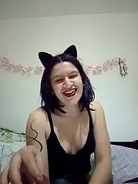 MissGin23 online show from April 2, 2026, 10:44 am