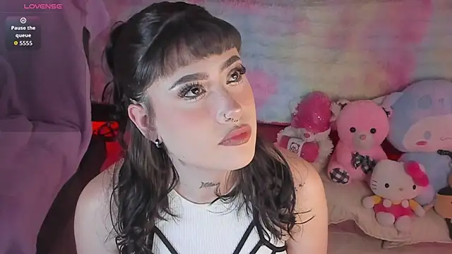 Tamara uwu online show from April 12, 2026, 9:40 pm