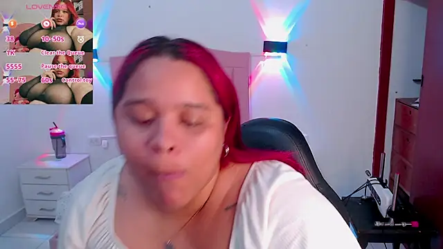 Snapshot of NathaliaMayson chatting on July 19, 2026, 9:44 pm NathaliaMayson online show from July 19, 2026, 9:44 pm