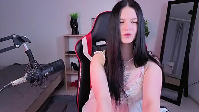 Maria trend online show from February 17, 2026, 6:49 pm