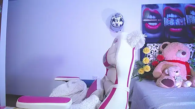 lika little0 online show from June 19, 2026, 11:09 pm