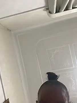 Snapshot of noma20 chatting on April 4, 2026, 9:05 am noma20 online show from April 4, 2026, 9:05 am