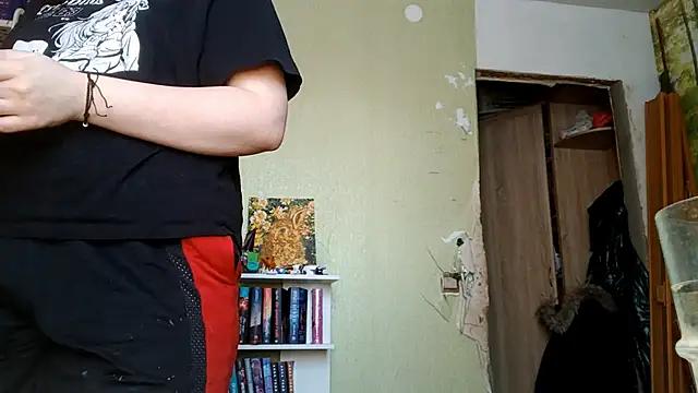 VannessaDillenbeck online show from February 18, 2026, 7:17 am