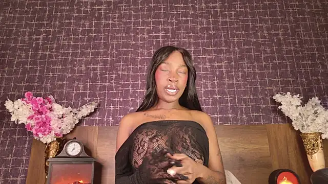 mollyjackson  online show from February 27, 2026, 11:04 pm