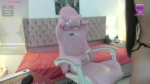 thaliaa smith1 online show from March 11, 2026, 8:36 pm