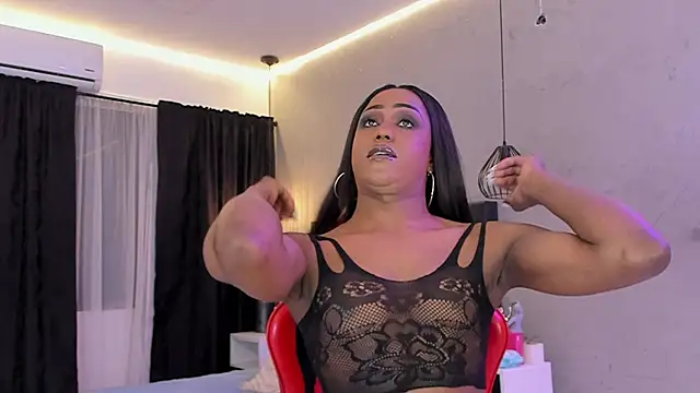 naomi  blair online show from June 27, 2026, 3:23 am