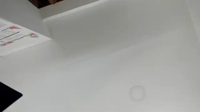 Paris Velvet online show from March 4, 2026, 10:17 pm