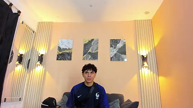 DesiresOfOlympus  online show from April 17, 2026, 7:38 pm