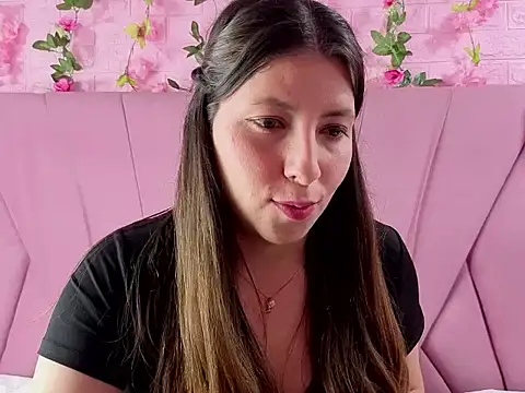 EmberCooper  online show from February 12, 2026, 1:05 am