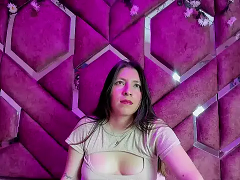 EmberCooper  online show from April 15, 2026, 1:55 am