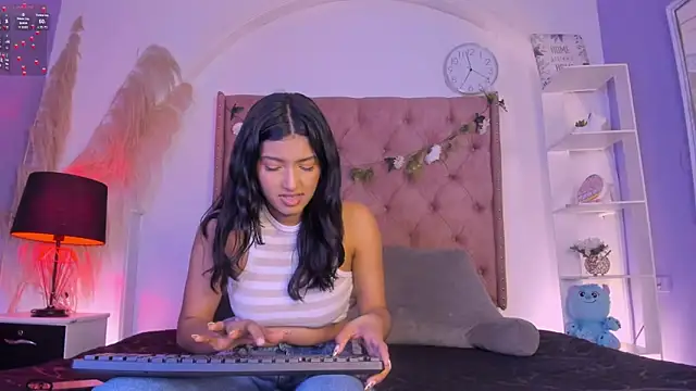 Snapshot of Lia_Passion chatting on April 23, 2026, 8:21 pm Lia Passion online show from April 23, 2026, 8:21 pm