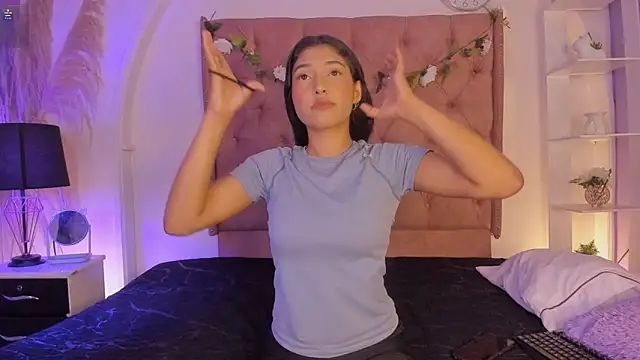 Lia Passion online show from April 1, 2026, 8:06 pm