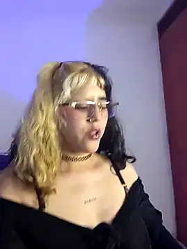 la venuss online show from March 3, 2026, 1:23 am