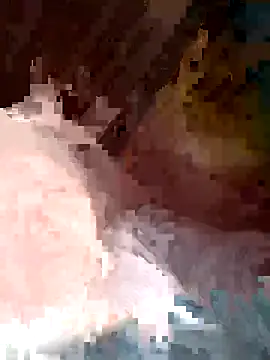 quynhbupbe11 online show from February 1, 2026, 4:44 am