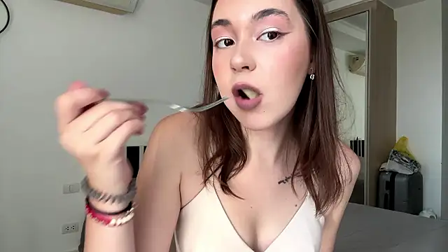 MauritaSpueler online show from February 5, 2026, 6:42 am