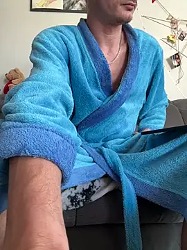 Netflixundcock online show from February 16, 2026, 8:57 am