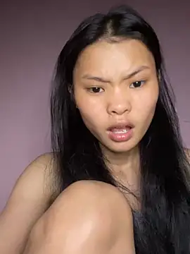 siting00 online show from April 3, 2026, 4:02 pm