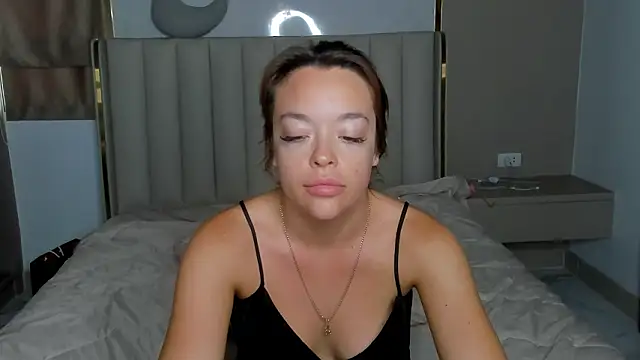 stellaa quenn online show from March 9, 2026, 12:14 am