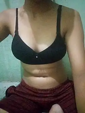 Snapshot of Dreem_love chatting on April 25, 2026, 6:27 pm Dreem love online show from April 25, 2026, 6:27 pm