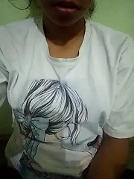 Snapshot of Dreem_love chatting on April 18, 2026, 3:20 am Dreem love online show from April 18, 2026, 3:20 am