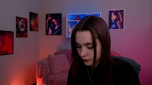 laurenmurrr online show from April 29, 2026, 12:31 pm