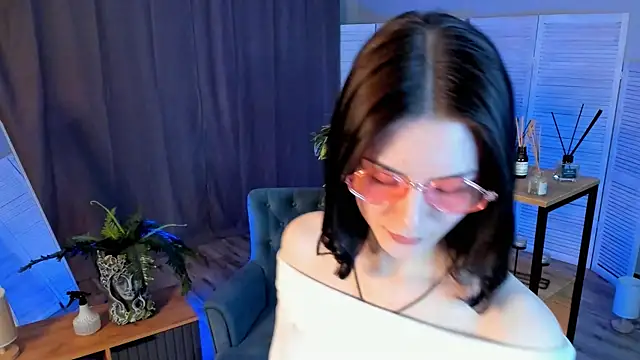 Snapshot of DennisRentz chatting on March 3, 2026, 7:10 pm DennisRentz online show from March 3, 2026, 7:10 pm