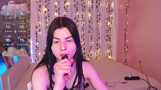 Snapshot of Stephanie_Bloom chatting on March 4, 2026, 6:26 pm Stephanie Bloom online show from March 4, 2026, 6:26 pm