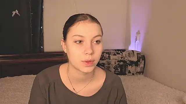 JadwigaTagliavia online show from March 26, 2026, 10:13 am