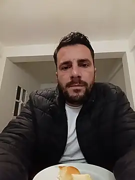 NatanCasad0 online show from February 19, 2026, 6:54 am