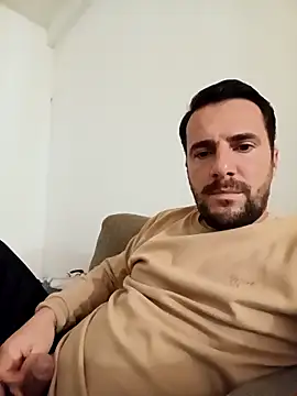 NatanCasad0 online show from February 10, 2026, 7:18 am