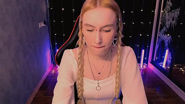 crybambi online show from March 18, 2026, 7:33 am