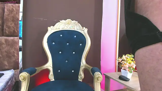 Snapshot of Apolo_Gray chatting on March 1, 2026, 6:24 am Apolo Gray online show from March 1, 2026, 6:24 am