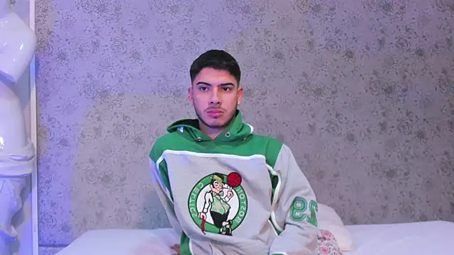 Snapshot of Apolo_Gray chatting on February 8, 2026, 4:21 am Apolo Gray online show from February 8, 2026, 4:21 am