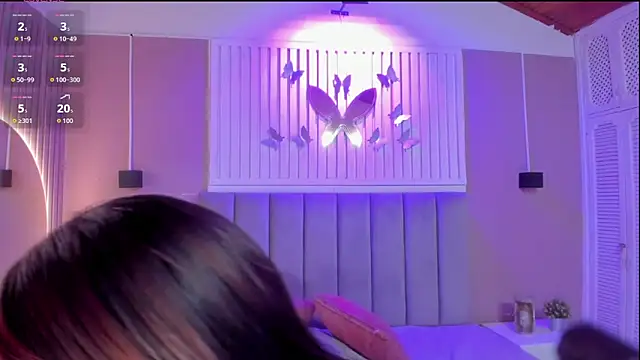 Snapshot of _Kailythompson chatting on March 4, 2026, 7:43 pm Kailythompson online show from March 4, 2026, 7:43 pm