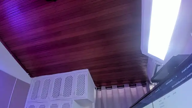 Snapshot of _Kailythompson chatting on February 24, 2026, 8:10 pm Kailythompson online show from February 24, 2026, 8:10 pm