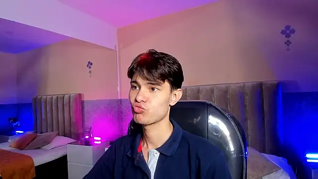 Derek Sinn online show from April 17, 2026, 8:00 pm