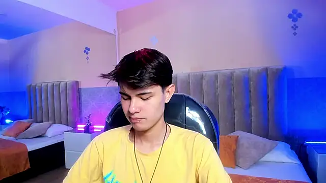 Derek Sinn online show from April 14, 2026, 7:30 pm