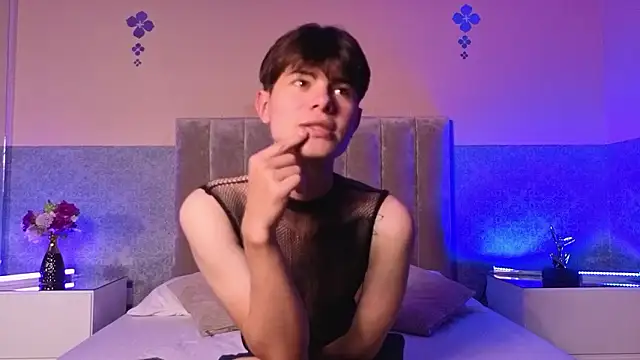 Derek Sinn online show from February 20, 2026, 8:11 pm