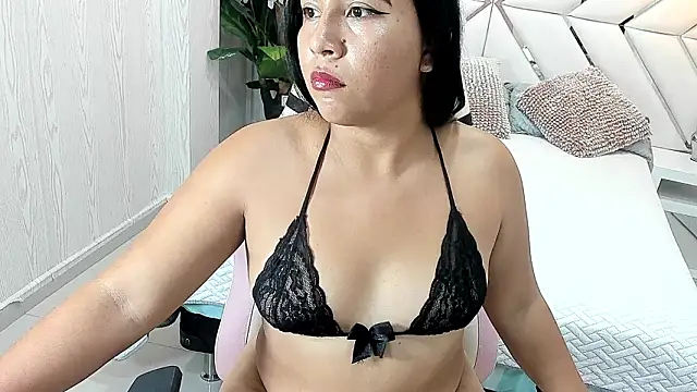 ZOE SHYI online show from March 5, 2026, 8:05 pm