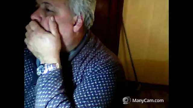 swichcassanesi online show from February 9, 2026, 8:51 pm