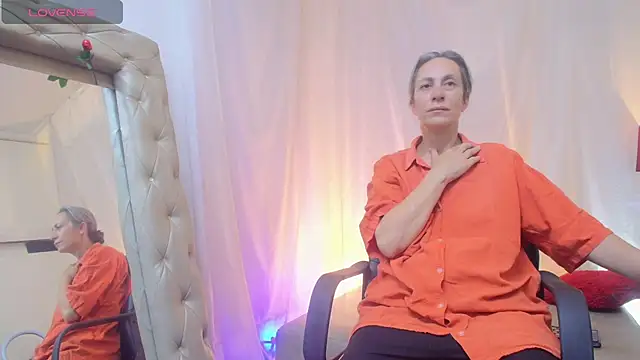 Snapshot of laurasofia45 chatting on July 6, 2026, 3:13 am laurasofia45 online show from July 6, 2026, 3:13 am