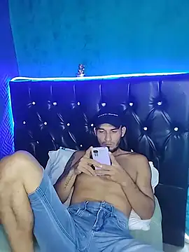 junior men22 online show from February 14, 2026, 1:55 pm