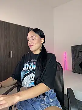 Snapshot of Malory_Saenzz chatting on February 21, 2026, 1:02 pm Malory Saenzz online show from February 21, 2026, 1:02 pm